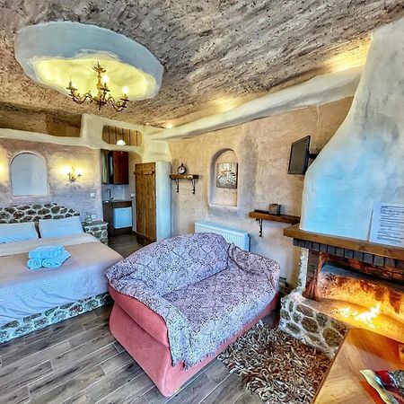 Anilia Guesthouse Synikia Mesi Trikalon Exterior foto