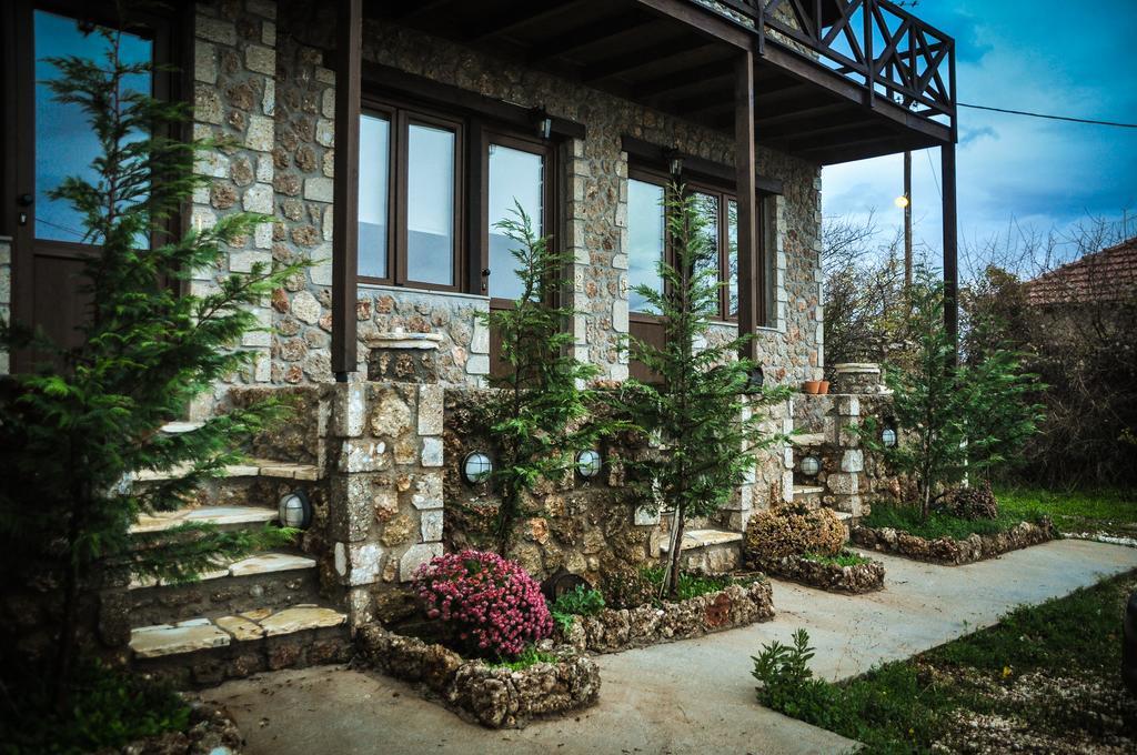 Anilia Guesthouse Synikia Mesi Trikalon Exterior foto