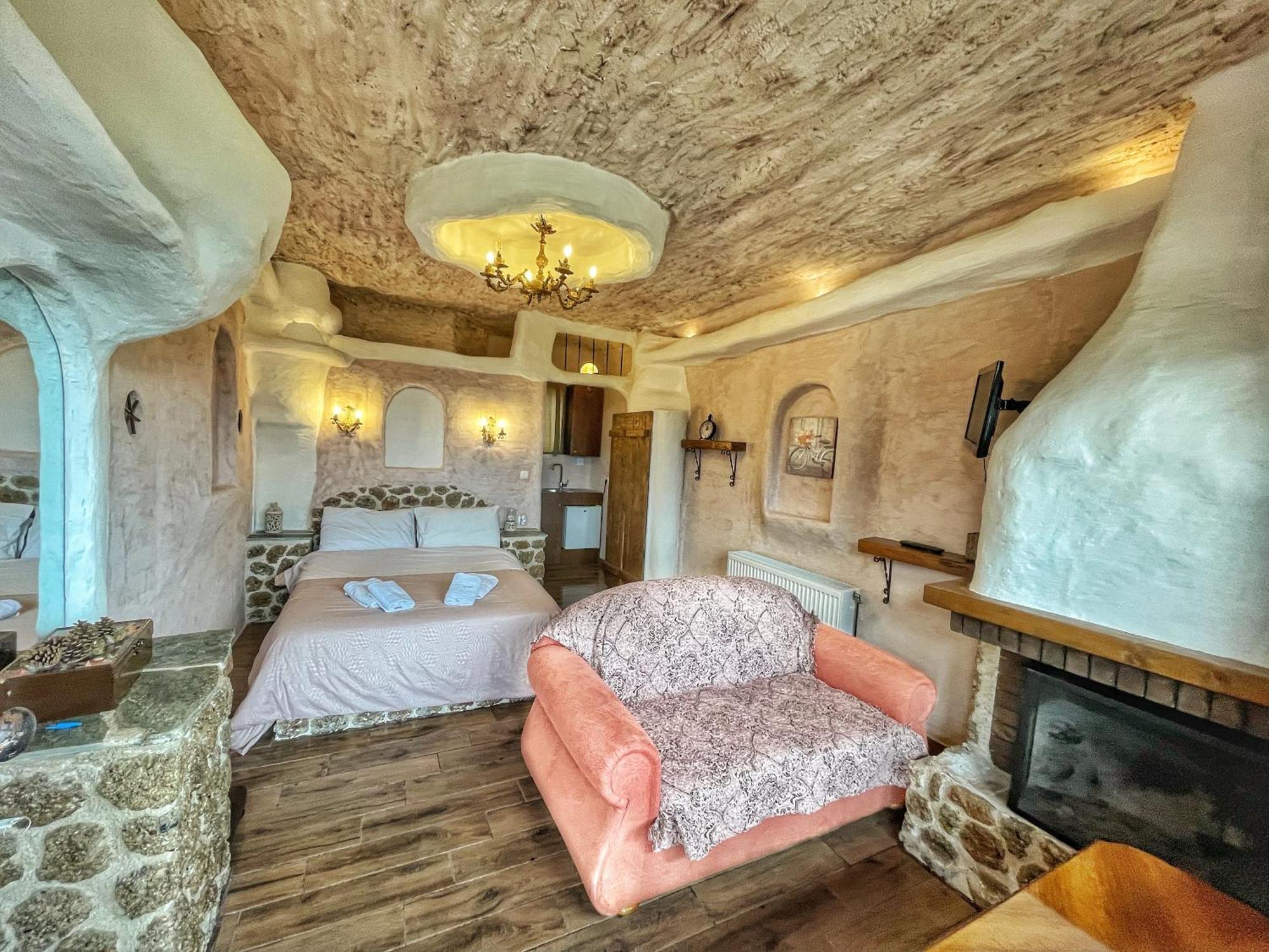 Anilia Guesthouse Synikia Mesi Trikalon Exterior foto