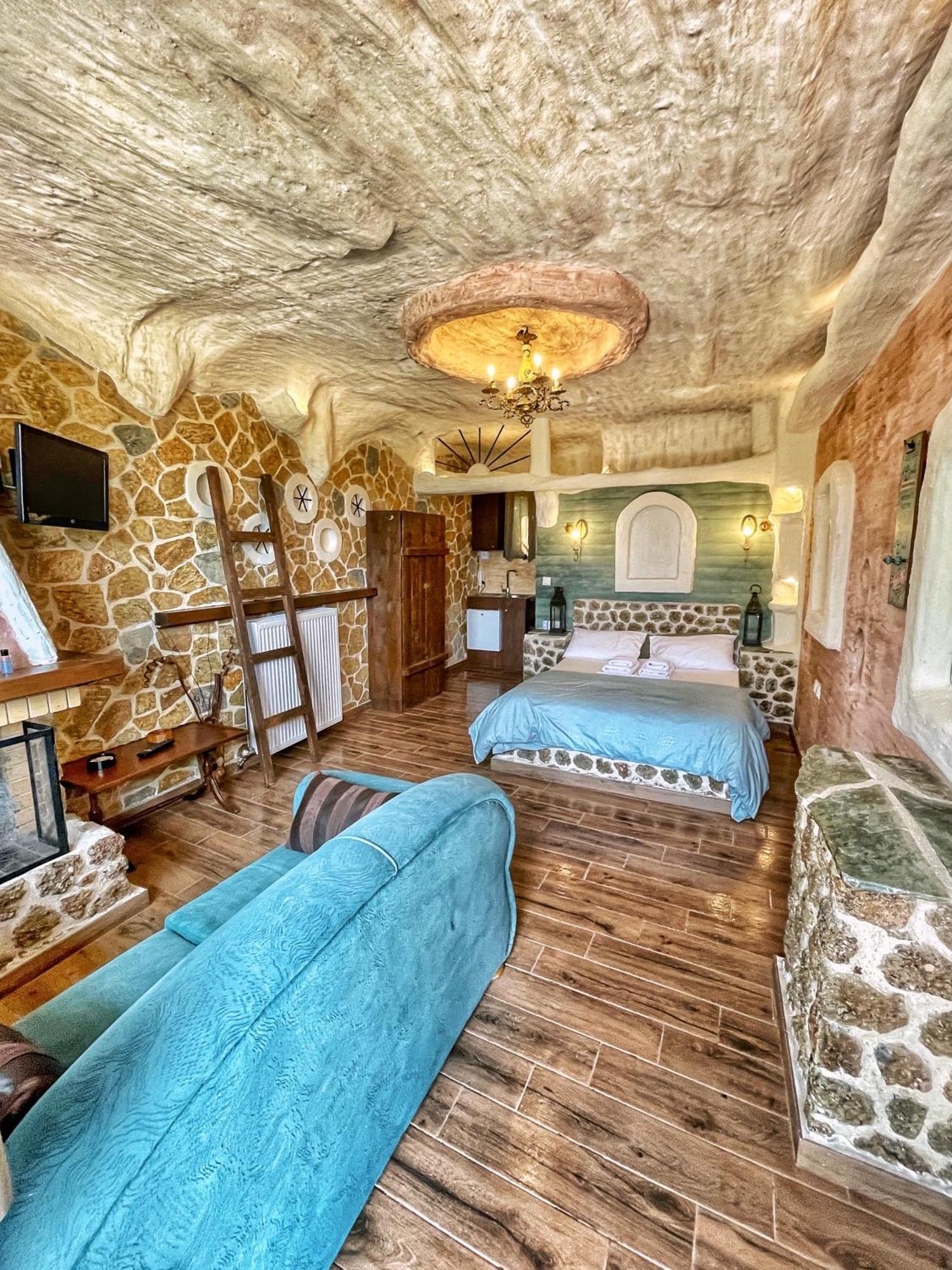 Anilia Guesthouse Synikia Mesi Trikalon Exterior foto