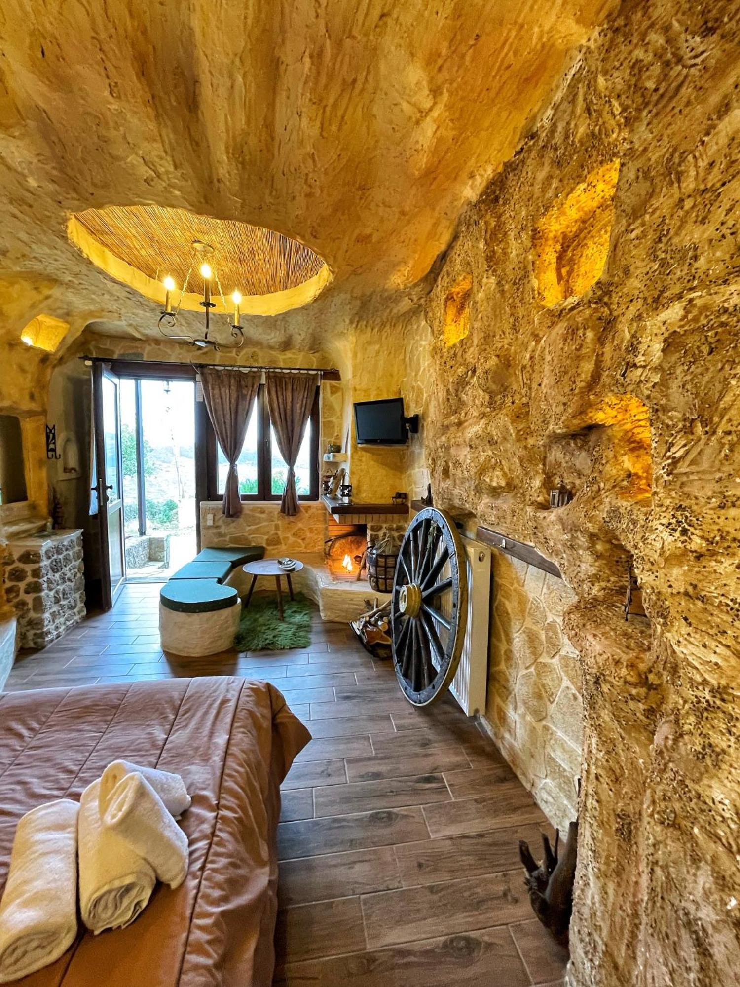 Anilia Guesthouse Synikia Mesi Trikalon Exterior foto