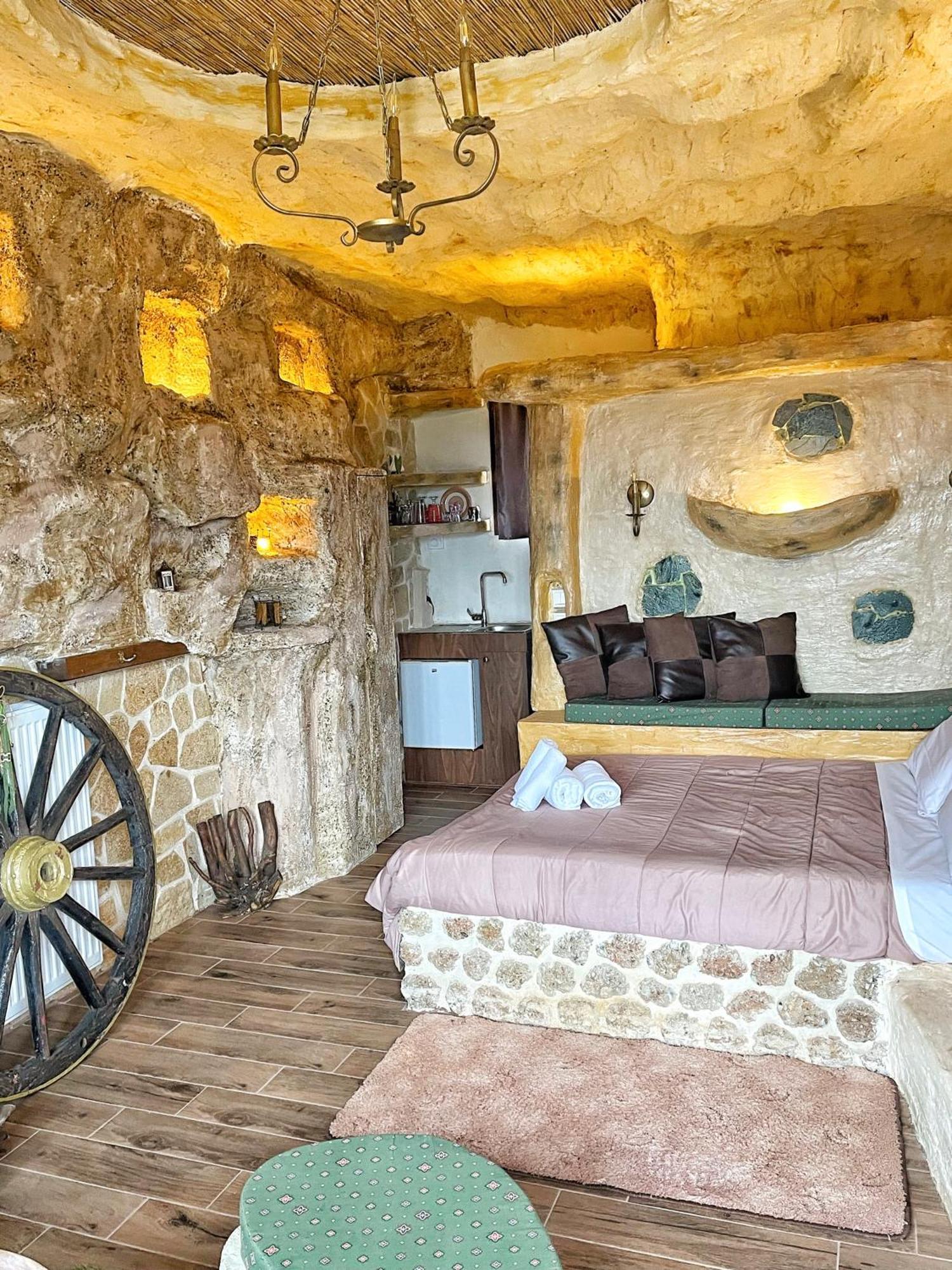 Anilia Guesthouse Synikia Mesi Trikalon Exterior foto