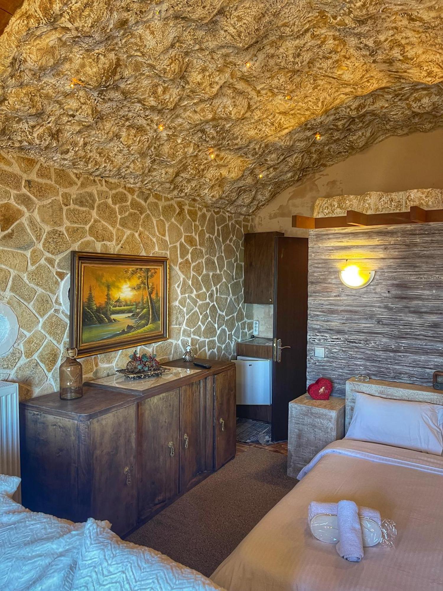 Anilia Guesthouse Synikia Mesi Trikalon Exterior foto