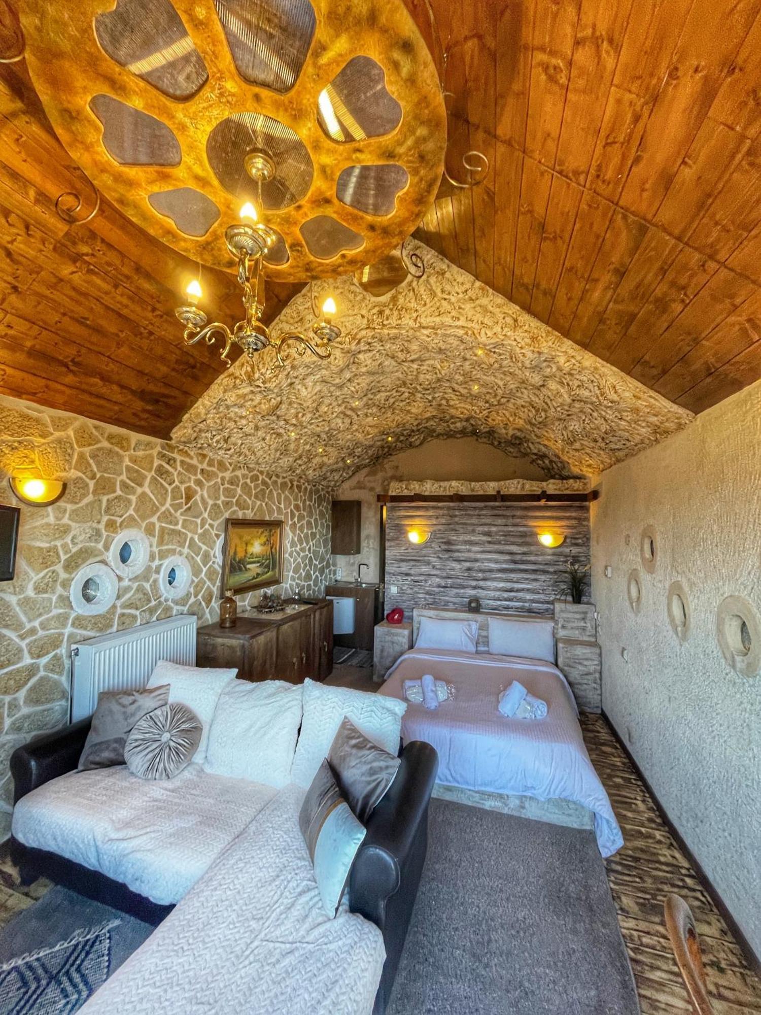 Anilia Guesthouse Synikia Mesi Trikalon Exterior foto