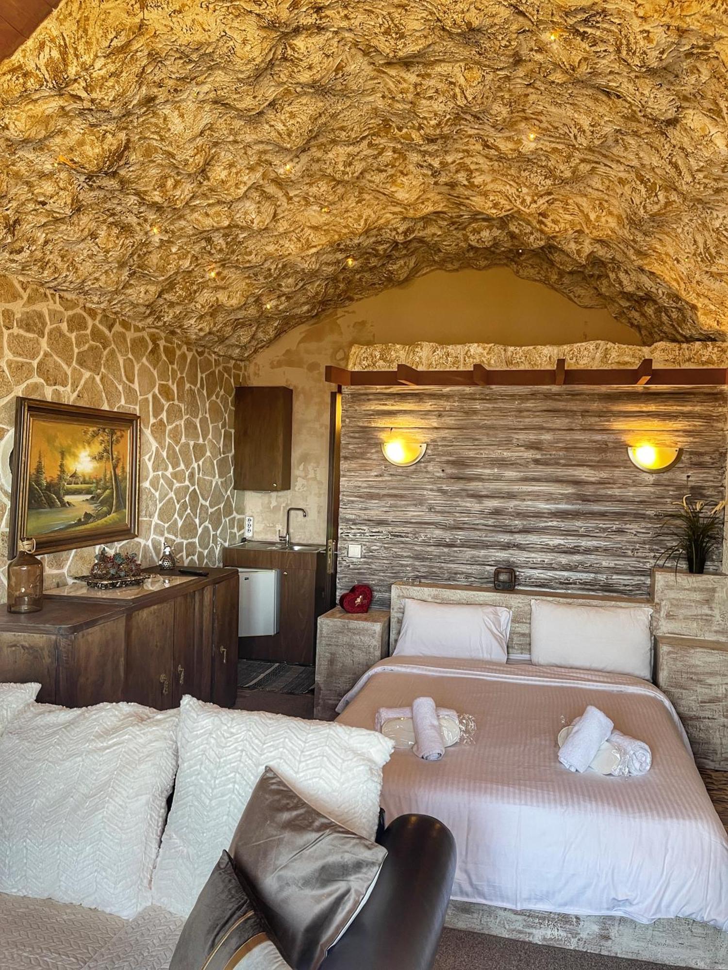 Anilia Guesthouse Synikia Mesi Trikalon Exterior foto