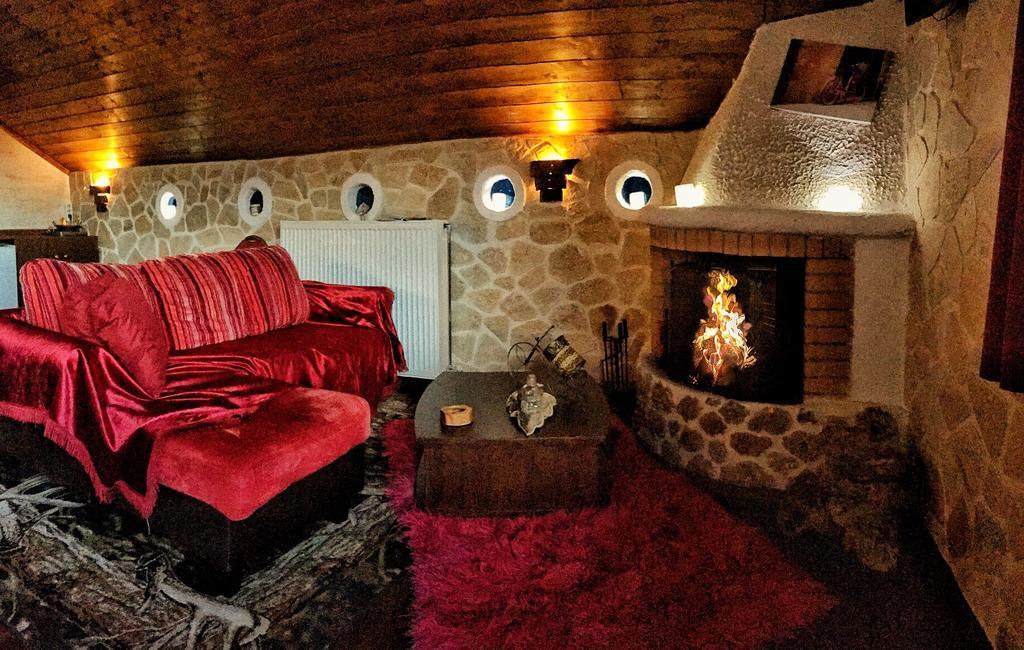 Anilia Guesthouse Synikia Mesi Trikalon Exterior foto